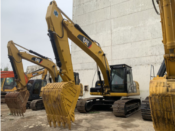 Τροχοφόρος εκσκαφέας CATERPILLAR 323D2L