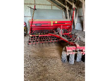 Σπαρτική με σβάρνα VÄDERSTAD