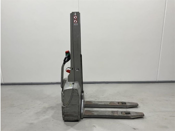 Μηχάνημα στοίβαξης JUNGHEINRICH