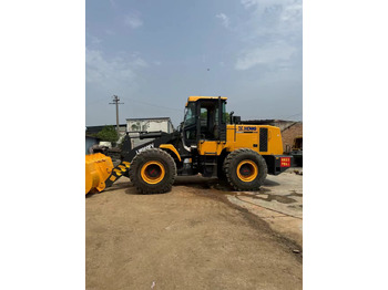 Ελαστιχοφόρος φορτωτής XCMG LW500FV