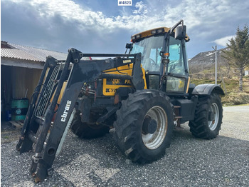 Τρακτέρ JCB