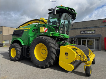 Σανού και κτηνοτροφικά μηχανήματα JOHN DEERE 8200