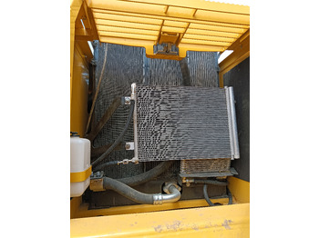 Ερπυστριοφόρος εκσκαφέας KOMATSU PC200-8: φωτογραφία 4