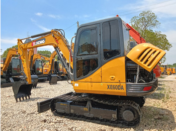 Μίνι εκσκαφέας XCMG XE60DA