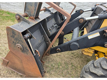 Φορτωτής εκσκαφέας Caterpillar: φωτογραφία 5 Φορτωτής εκσκαφέας Caterpillar: φωτογραφία 5