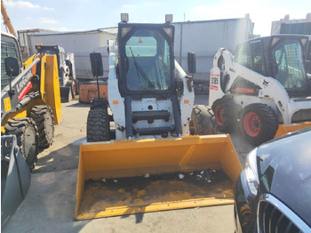 Φορτωτής πλάγιας ολίσθησης Bobcat S300: φωτογραφία 4