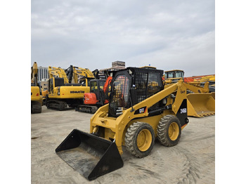 Leasing Caterpillar 246D Caterpillar 246D: φωτογραφία 1