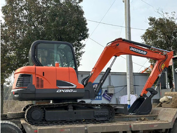Μίνι εκσκαφέας Doosan DX60: φωτογραφία 5
