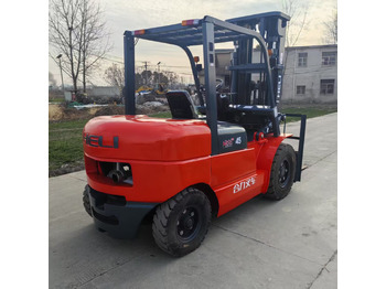 Πετρελαιοκίνητο περονοφόρο HELI FD45: φωτογραφία 2 Πετρελαιοκίνητο περονοφόρο HELI FD45: φωτογραφία 2