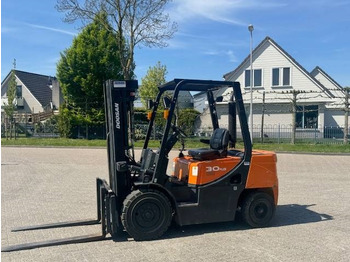Πετρελαιοκίνητο περονοφόρο DOOSAN