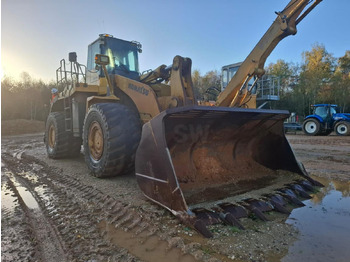 Ελαστιχοφόρος φορτωτής KOMATSU WA600-6