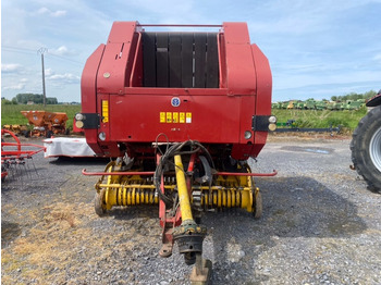 Leasing NEW-HOLLAND BR750 NEW-HOLLAND BR750: φωτογραφία 2