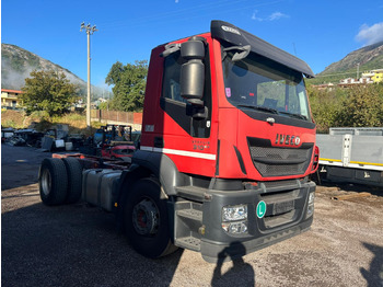 Φορτηγό σασί IVECO Stralis