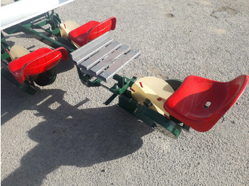 Καινούριο Πατατοφυτευτής GARMACH Transplanteur à Mini-Mottes 3 rangs: φωτογραφία 3