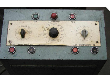 Μηχανήμα επεξεργασίας μετάλλου Abkantmaschine KRAMER AM-aut II 2000/2,25: φωτογραφία 3 Μηχανήμα επεξεργασίας μετάλλου Abkantmaschine KRAMER AM-aut II 2000/2,25: φωτογραφία 3