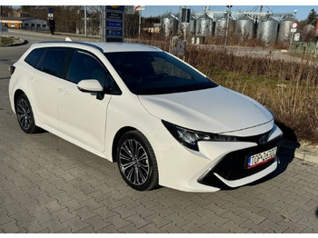 Station wagon TOYOTA