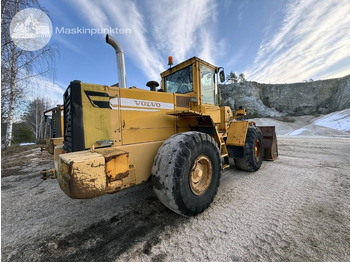 Ελαστιχοφόρος φορτωτής Volvo L 120 C: φωτογραφία 5