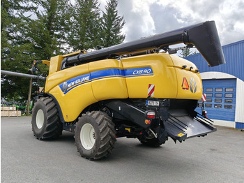 Θεριζοαλωνιστική μηχανή New Holland CX 8.90: φωτογραφία 5 Θεριζοαλωνιστική μηχανή New Holland CX 8.90: φωτογραφία 5