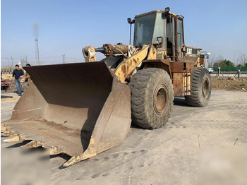 Ελαστιχοφόρος φορτωτής CATERPILLAR 966F