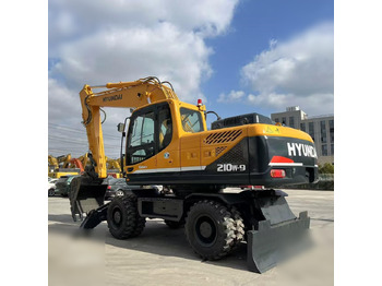 Τροχοφόρος εκσκαφέας HYUNDAI