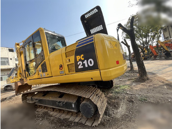 Ερπυστριοφόρος εκσκαφέας KOMATSU PC210-8: φωτογραφία 2
