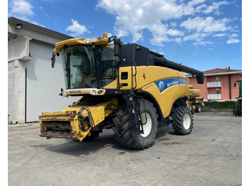Θεριζοαλωνιστική μηχανή NEW HOLLAND CX series