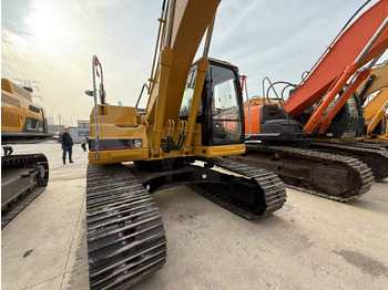 Ερπυστριοφόρος εκσκαφέας CATERPILLAR 320B