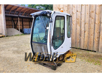 Καμπίνα LIEBHERR