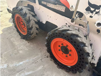 Ελαστιχοφόρος φορτωτής BOBCAT s550: φωτογραφία 3