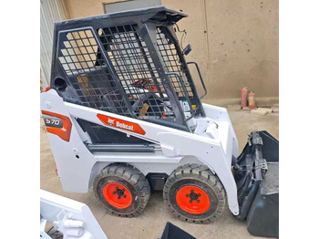 Φορτωτής πλάγιας ολίσθησης BOBCAT S160