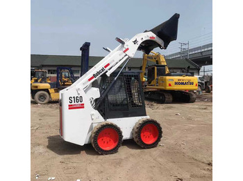 Φορτωτής πλάγιας ολίσθησης BOBCAT S160