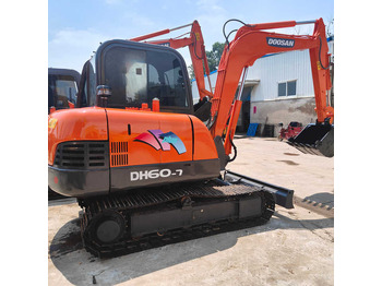 Ερπυστριοφόρος εκσκαφέας DOOSAN DH60-7