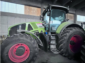 Τρακτέρ CLAAS Axion 950