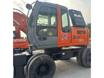 Τροχοφόρος εκσκαφέας HITACHI ZX130W
