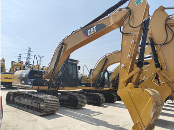 Ερπυστριοφόρος εκσκαφέας CATERPILLAR 320D2