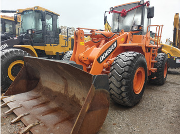 Ελαστιχοφόρος φορτωτής DOOSAN DL505: φωτογραφία 4