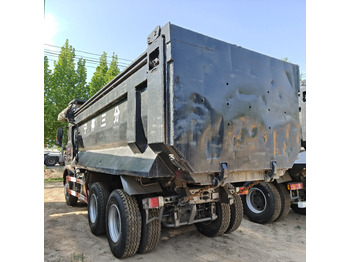 Φορτηγό ανατρεπόμενο SINOTRUK Howo TX400-6x4: φωτογραφία 4