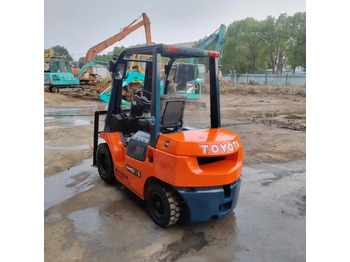 Πετρελαιοκίνητο περονοφόρο TOYOTA 62-7FD30: φωτογραφία 5 Πετρελαιοκίνητο περονοφόρο TOYOTA 62-7FD30: φωτογραφία 5