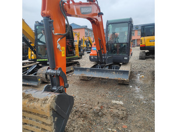 Μίνι εκσκαφέας DOOSAN DX60