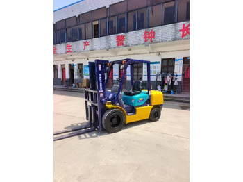 Ανυψωτικό μηχάνημα KOMATSU Forklift FD30 Click for Discount: φωτογραφία 4 Ανυψωτικό μηχάνημα KOMATSU Forklift FD30 Click for Discount: φωτογραφία 4