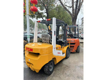 Πετρελαιοκίνητο περονοφόρο TCM FD30: φωτογραφία 2 Πετρελαιοκίνητο περονοφόρο TCM FD30: φωτογραφία 2