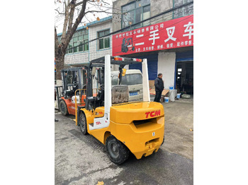 Πετρελαιοκίνητο περονοφόρο TCM FD30: φωτογραφία 3 Πετρελαιοκίνητο περονοφόρο TCM FD30: φωτογραφία 3