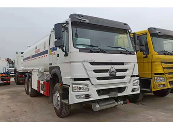 Φορτηγό βυτιοφόρο SINOTRUK HOWO