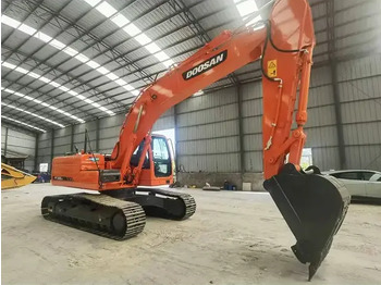 Ερπυστριοφόρος εκσκαφέας DOOSAN DX225