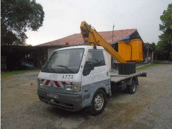 Φορτηγό με εναέρια πλατφόρμα