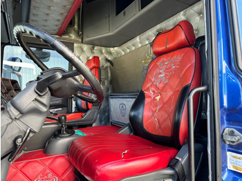 Interior photo 1: Τράκτορας Scania 164 580 Topline Retarder Scania 164 580 Topline Retarder Interior photo 1: Τράκτορας Scania 164 580 Topline Retarder Scania 164 580 Topline Retarder