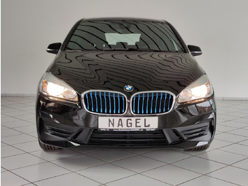 Λιμουζίνα/ Sedan BMW 225 xe ActiveTourer iPerf. Advantage*Navi*SHZ* Hybrid 165kW: φωτογραφία 3 Λιμουζίνα/ Sedan BMW 225 xe ActiveTourer iPerf. Advantage*Navi*SHZ* Hybrid 165kW: φωτογραφία 3