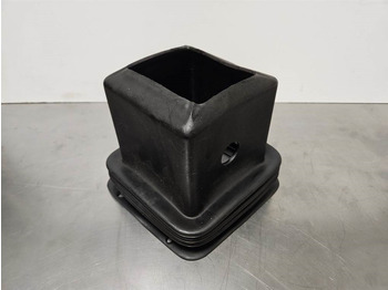 Καμπίνα και εσωτερικό AHLMANN