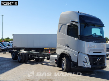 Καινούριο Φορτηγό σασί Volvo FH 62 R AERO 6X2 NEW Horsetruck chassis Lift+Lenkachse Dynamic Steering Mirror cam Euro 6: φωτογραφία 3