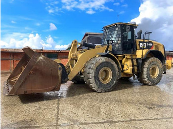 Ελαστιχοφόρος φορτωτής CATERPILLAR 966M